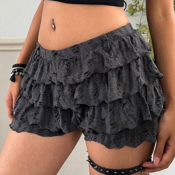 Women's Ruffled Gray Shorts - Picture 3 of 3